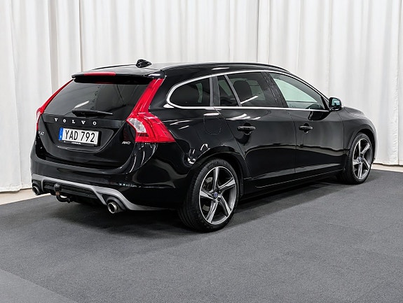 Volvo V60 4 of 14