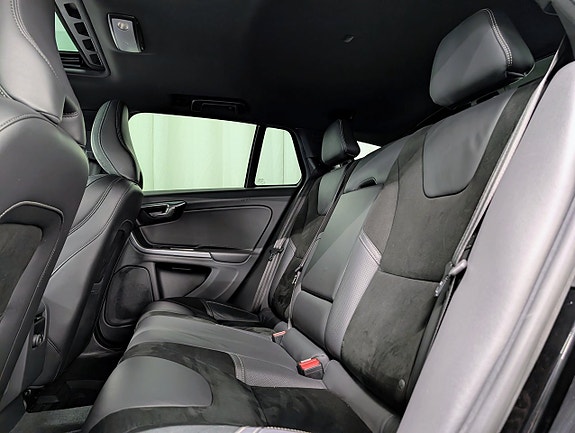 Volvo V60 12 of 14