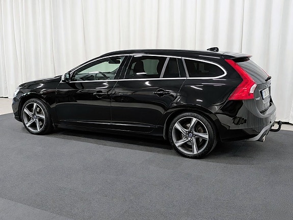 Volvo V60 3 of 14