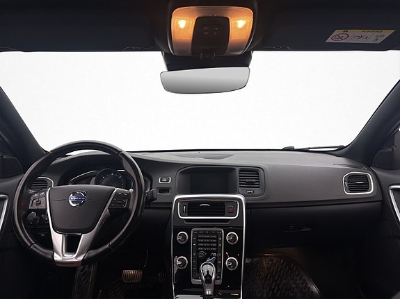 Volvo S60 Cross Country 19 of 30