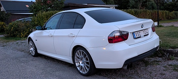 BMW 320Si 8 of 9
