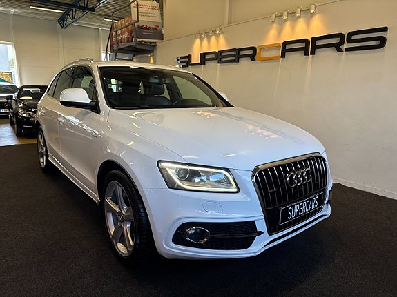 Audi Q5 2 of 28