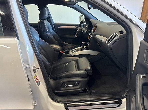 Audi Q5 10 of 28