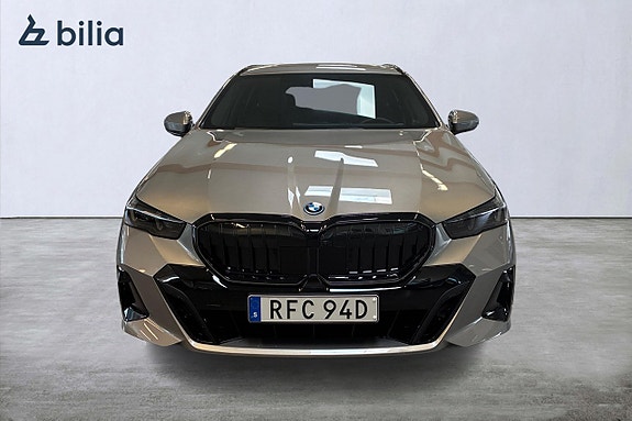 BMW 530e 5 of 19