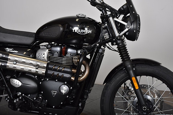 Triumph STREET SCRAMLBER/ ENDAST 950 MIL 14 of 19