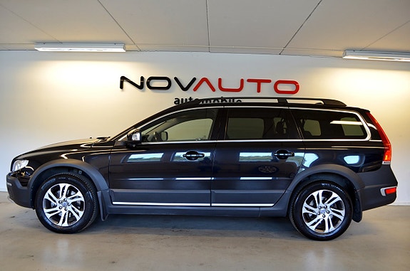 Volvo XC70 4 of 26