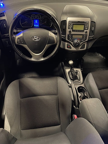 Hyundai i30 4 of 5