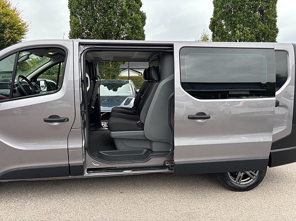 Renault Trafic 7 of 20