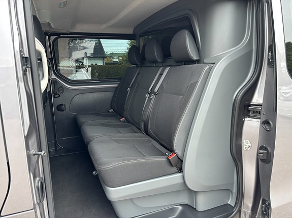Renault Trafic 10 of 20