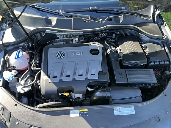 Volkswagen Passat 4 of 7