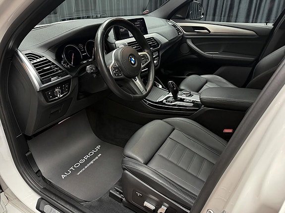 BMW X4 M 6 of 12