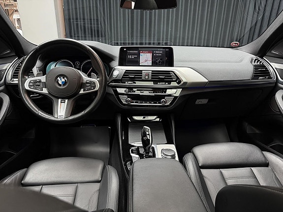 BMW X4 M 7 of 12