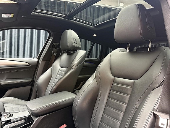 BMW X4 M 10 of 12