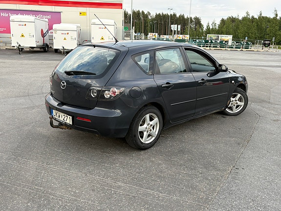 Mazda 3 2 of 4
