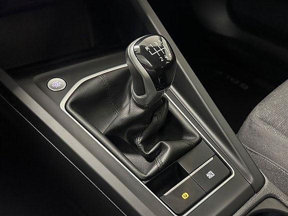 Volkswagen Golf I 16 of 28