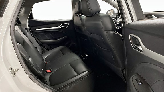 MG ZS 5 of 9