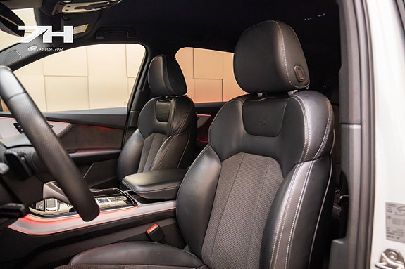 Audi SQ7 17 of 24