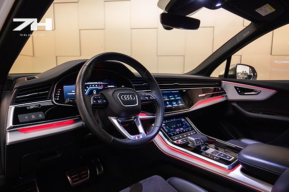 Audi SQ7 9 of 24