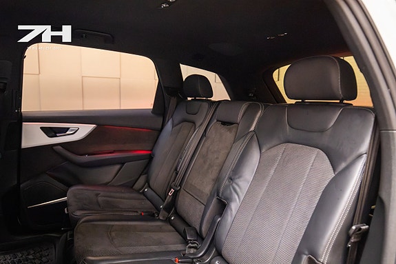Audi SQ7 19 of 24