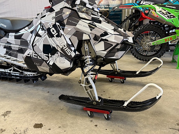 Polaris PRO RMK 800 RP 37" Framvagn/ 340 Mil/700:-/ Mån Frakt -18 9 of 12