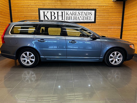 Volvo V70 7 of 26