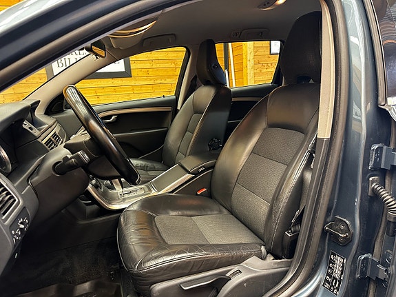 Volvo V70 16 of 26