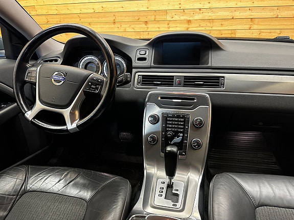 Volvo V70 21 of 26