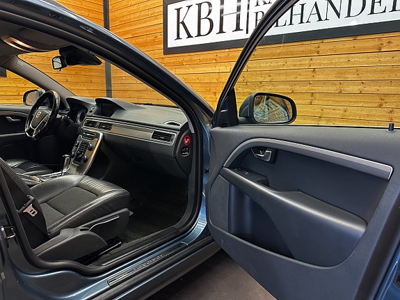 Volvo V70 22 of 26