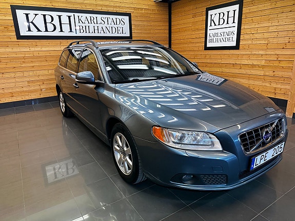 Volvo V70 8 of 26