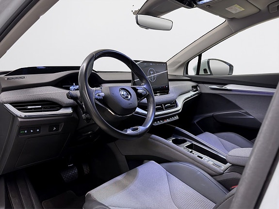 Skoda Enyaq 8 of 19