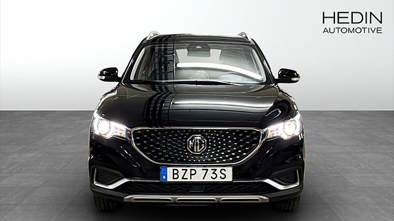 MG ZS 8 of 9