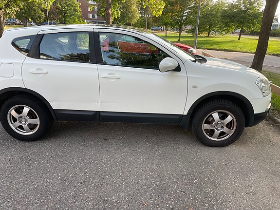 Nissan Qashqai 3 of 5