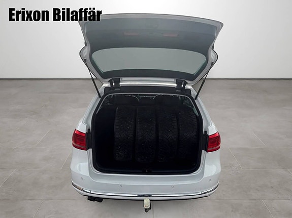 Volkswagen Passat 11 of 29