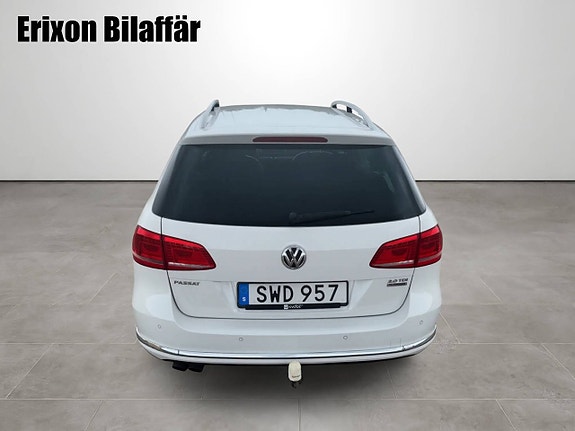 Volkswagen Passat 8 of 29