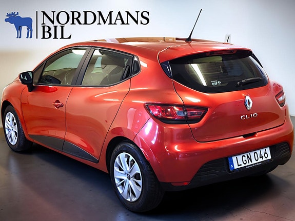 Renault Clio 2 of 10