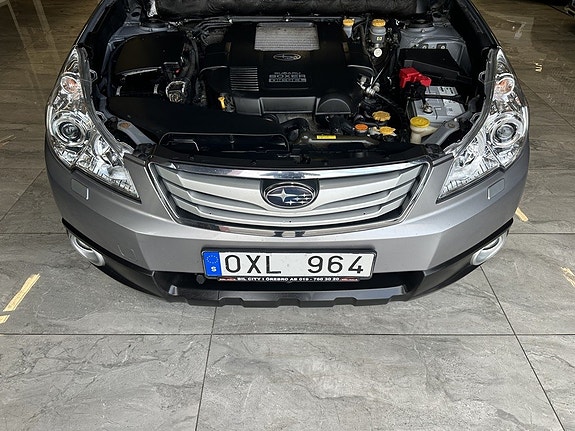 Subaru Outback 9 of 17