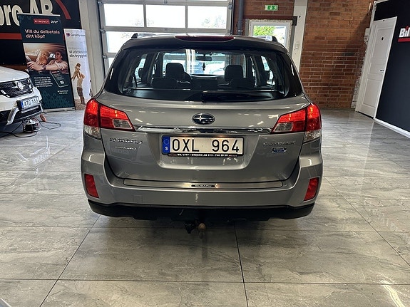 Subaru Outback 10 of 17