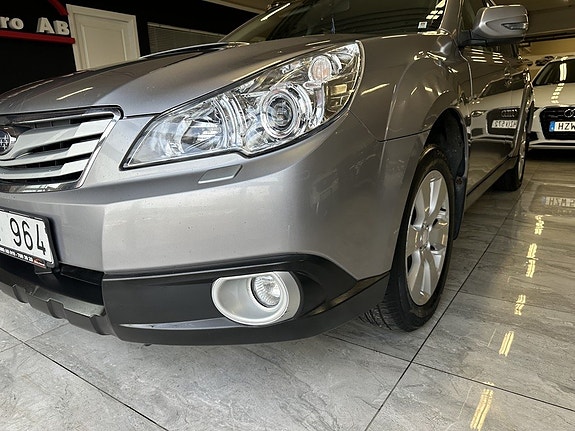 Subaru Outback 5 of 17