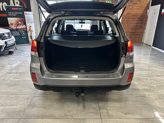 Subaru Outback 11 of 17