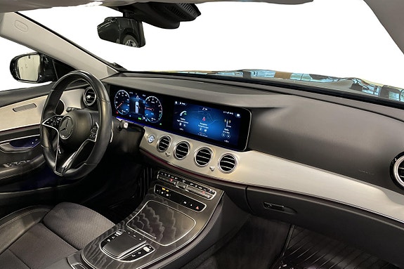Mercedes-Benz E300 15 of 30
