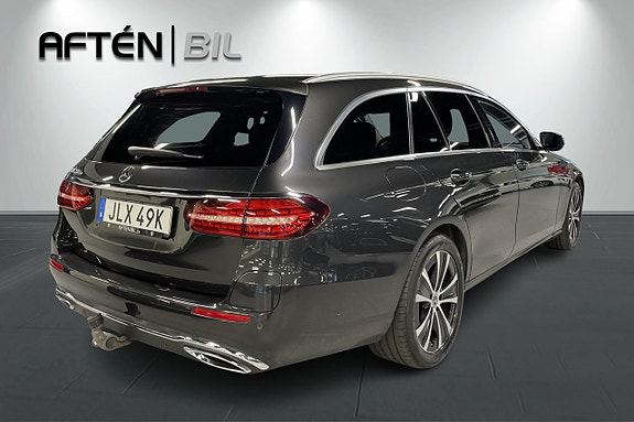 Mercedes-Benz E300 10 of 30