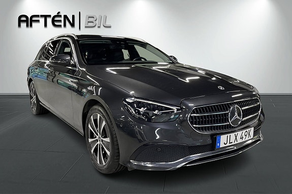 Mercedes-Benz E300 4 of 30