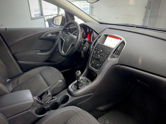 Opel Astra 11 of 12