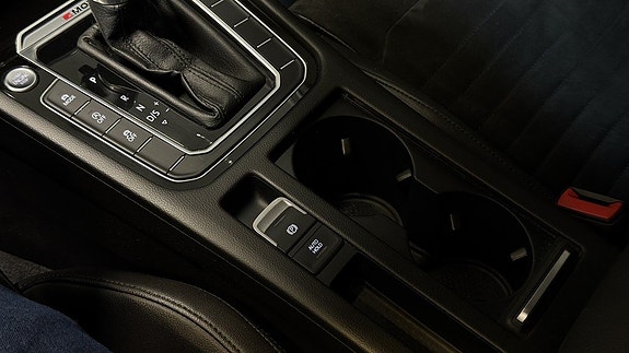 Volkswagen Passat 19 of 30
