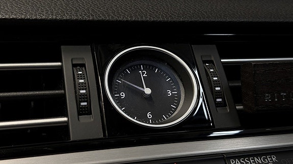 Volkswagen Passat 27 of 30