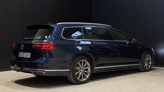 Volkswagen Passat 8 of 30