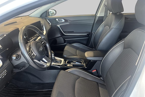 Kia XCeed 7 of 18