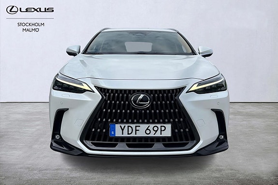 Lexus NX450h+ 5 of 25
