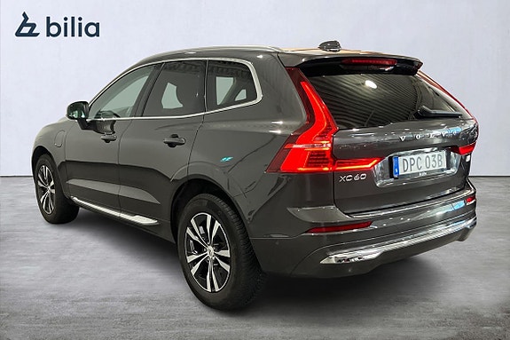Volvo XC60 2 of 21