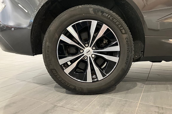 Volvo XC60 17 of 21